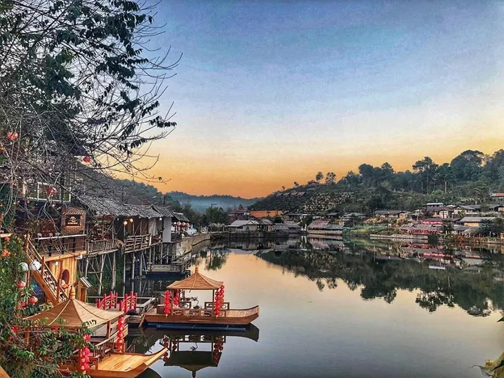 Ghé thăm ngôi làng giữa đồi chè đẹp tuyệt ở Thái Lan - Ảnh 2. Ghé thăm ngôi làng giữa đồi chè đẹp tuyệt ở Thái Lan - Ảnh 2.