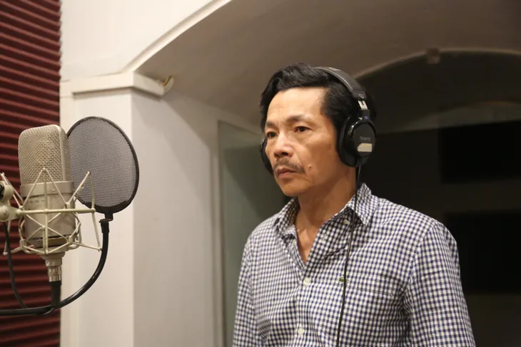 VTV Awards 2019: NSƯT Trung Anh lần đầu khoe giọng hát - Ảnh 1. VTV Awards 2019: NSƯT Trung Anh lần đầu khoe giọng hát - Ảnh 1.