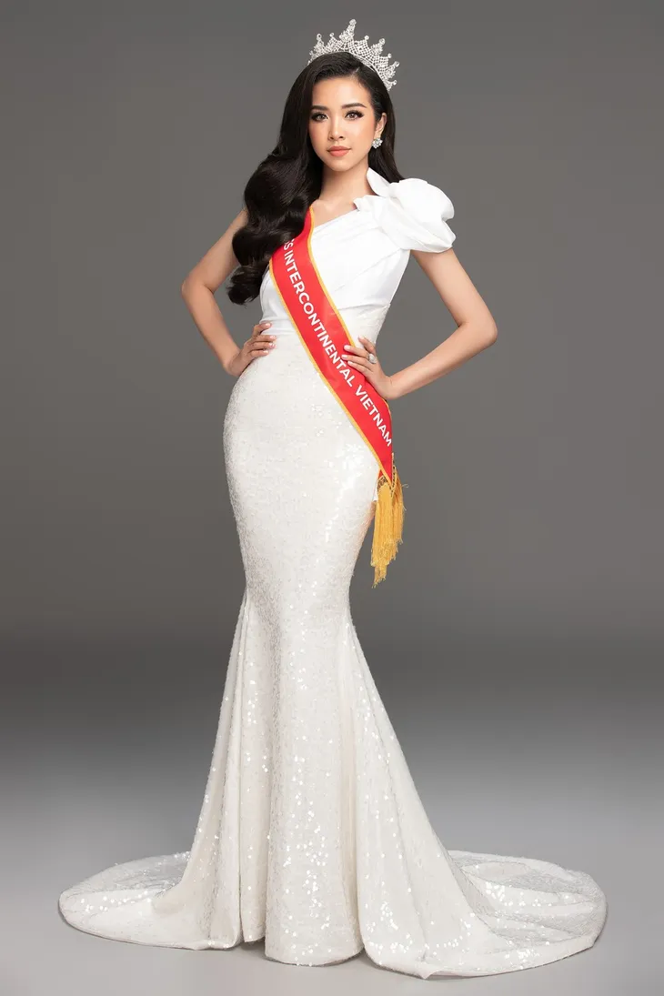 Á hậu Thúy An xuất hiện nóng bỏng trên trang chủ Miss Intercontinental - Ảnh 4. Á hậu Thúy An xuất hiện nóng bỏng trên trang chủ Miss Intercontinental - Ảnh 4.