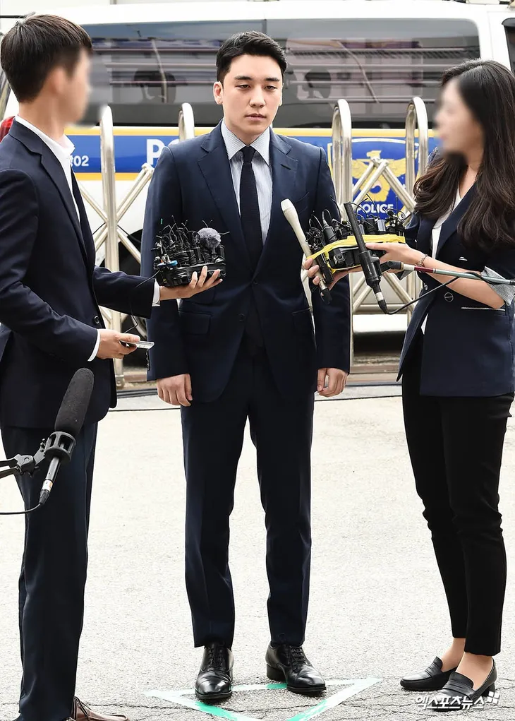 Seungri bị triệu tập thẩm vấn vì tội đánh bạc - Ảnh 1.