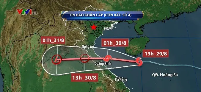 Bão số 4 đi nhanh về phía đất liền Nghệ An tới Quảng Bình - Ảnh 1. Bão số 4 đi nhanh về phía đất liền Nghệ An tới Quảng Bình - Ảnh 1.
