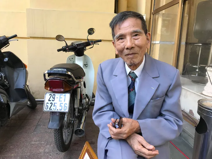 Nghệ sĩ Trần Hạnh xúc động nhận danh hiệu Nghệ sĩ nhân dân - Ảnh 3. Nghệ sĩ Trần Hạnh xúc động nhận danh hiệu Nghệ sĩ nhân dân - Ảnh 3.