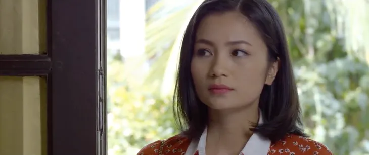 Hoa hồng trên ngực trái - Tập 8: San (Diệu Hương) sững sờ vì vở kịch giả tạo của mẹ chồng - Ảnh 2. Hoa hồng trên ngực trái - Tập 8: San (Diệu Hương) sững sờ vì vở kịch giả tạo của mẹ chồng - Ảnh 2.