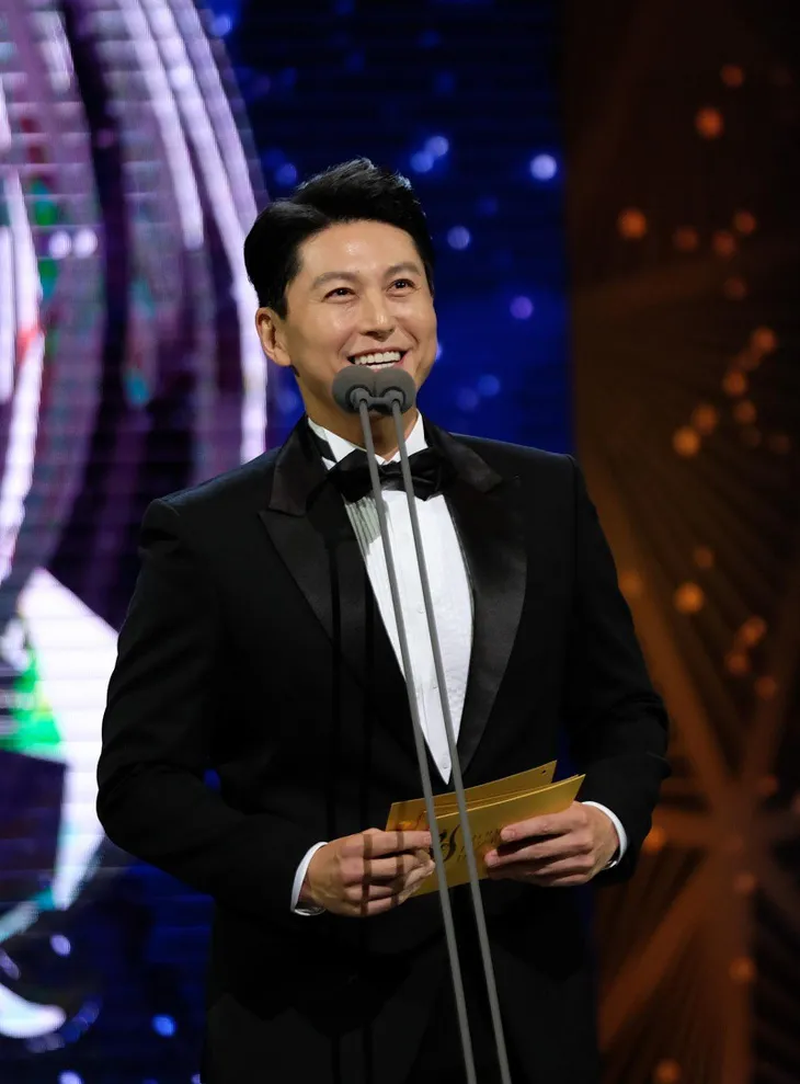 Jang Nara và Kim Nam Gil thắng giải tại Seoul International Drama Awards 2019 - Ảnh 2. Jang Nara và Kim Nam Gil thắng giải tại Seoul International Drama Awards 2019 - Ảnh 2.