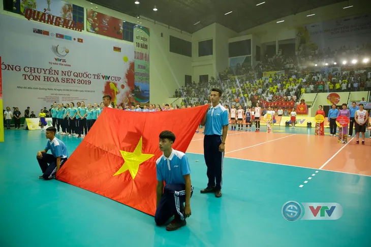 Ảnh: Những khoảnh khắc ấn tượng trong Lễ khai mạc Giải bóng chuyền nữ Quốc tế VTV Cup Tôn Hoa Sen 2019 - Ảnh 7. Ảnh: Những khoảnh khắc ấn tượng trong Lễ khai mạc Giải bóng chuyền nữ Quốc tế VTV Cup Tôn Hoa Sen 2019 - Ảnh 7.