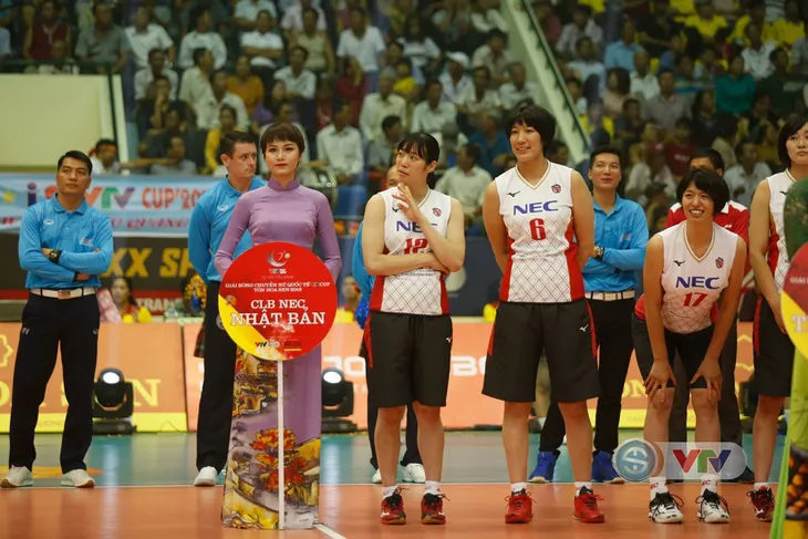 Ảnh: Những khoảnh khắc ấn tượng trong Lễ khai mạc Giải bóng chuyền nữ Quốc tế VTV Cup Tôn Hoa Sen 2019 - Ảnh 8. Ảnh: Những khoảnh khắc ấn tượng trong Lễ khai mạc Giải bóng chuyền nữ Quốc tế VTV Cup Tôn Hoa Sen 2019 - Ảnh 8.