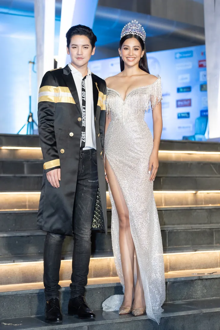 Dàn sao đổ bộ thảm đỏ hoành tráng của Chung kết Hoa hậu thế giới Việt Nam 2019 - Ảnh 1. Dàn sao đổ bộ thảm đỏ hoành tráng của Chung kết Hoa hậu thế giới Việt Nam 2019 - Ảnh 1.