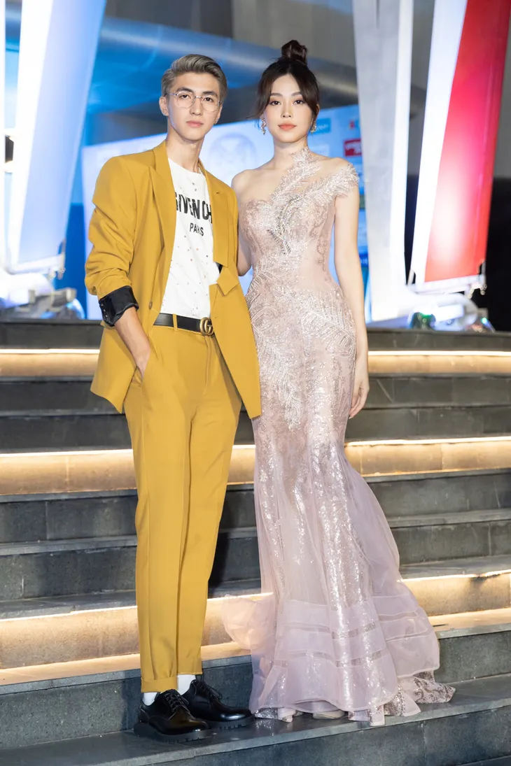 Dàn sao đổ bộ thảm đỏ hoành tráng của Chung kết Hoa hậu thế giới Việt Nam 2019 - Ảnh 3. Dàn sao đổ bộ thảm đỏ hoành tráng của Chung kết Hoa hậu thế giới Việt Nam 2019 - Ảnh 3.