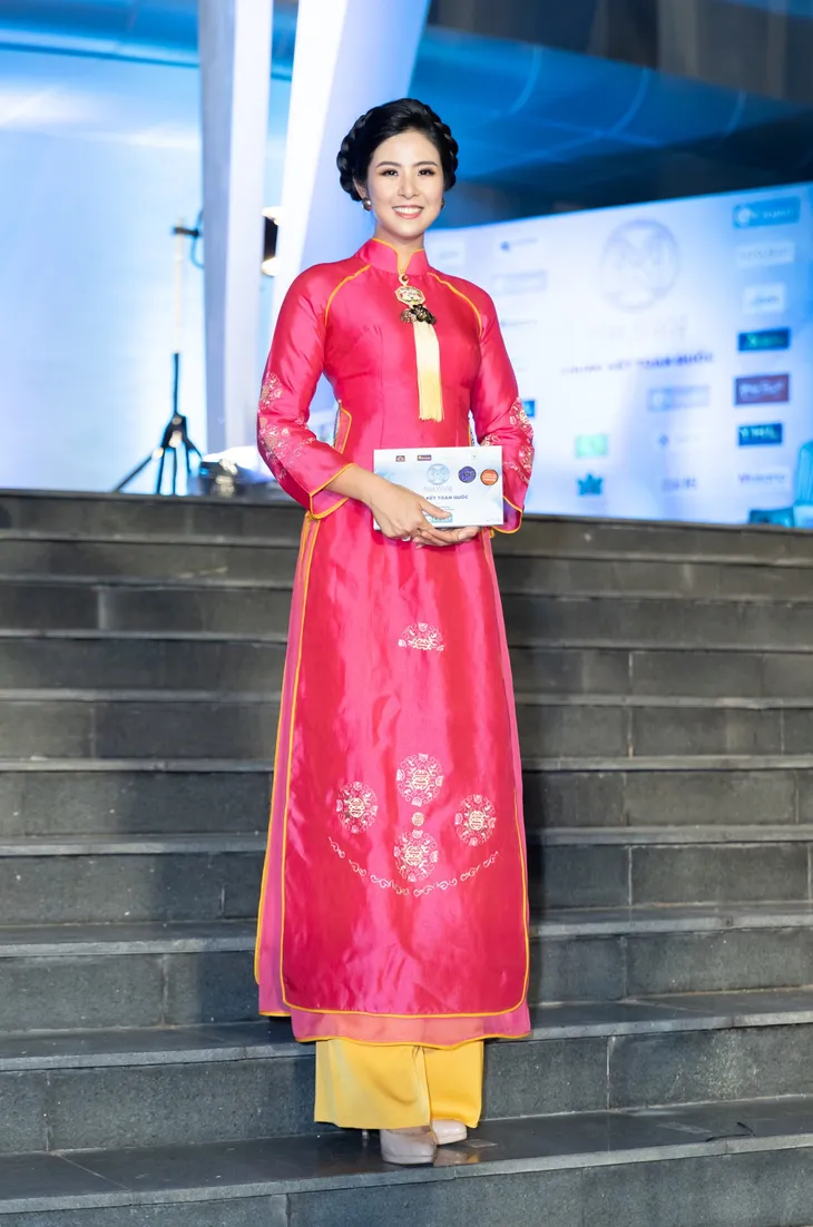 Dàn sao đổ bộ thảm đỏ hoành tráng của Chung kết Hoa hậu thế giới Việt Nam 2019 - Ảnh 5. Dàn sao đổ bộ thảm đỏ hoành tráng của Chung kết Hoa hậu thế giới Việt Nam 2019 - Ảnh 5.