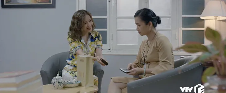 Những nhân viên gương mẫu - Tập 12: Mất ghế trưởng phòng, Nguyệt giở trò nói xấu, ly gián đồng nghiệp - Ảnh 4. Những nhân viên gương mẫu - Tập 12: Mất ghế trưởng phòng, Nguyệt giở trò nói xấu, ly gián đồng nghiệp - Ảnh 4.