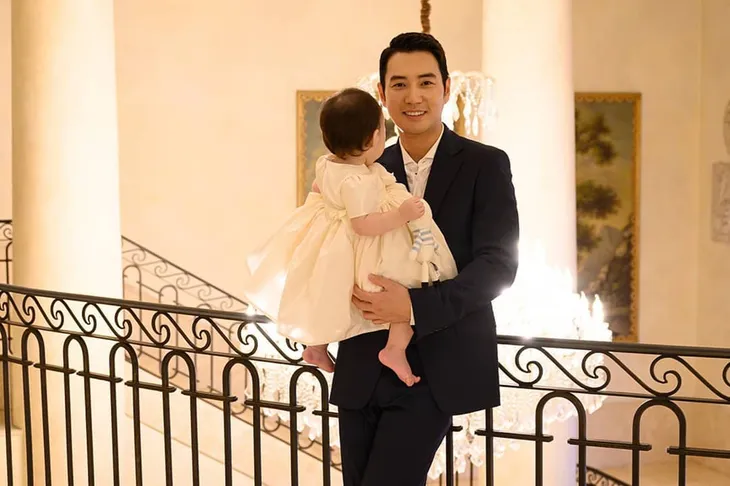 Tiết lộ ảnh gia đình hạnh phúc nhưng con gái Cha Ye Ryun và Joo Sang Wook vẫn chưa lộ diện - Ảnh 5. Tiết lộ ảnh gia đình hạnh phúc nhưng con gái Cha Ye Ryun và Joo Sang Wook vẫn chưa lộ diện - Ảnh 5.