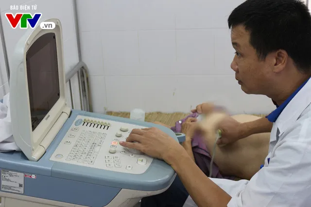Giúp người dân phát hiện sớm các bệnh lý thận, tiết niệu, nam khoa - Ảnh 2. Giúp người dân phát hiện sớm các bệnh lý thận, tiết niệu, nam khoa - Ảnh 2.