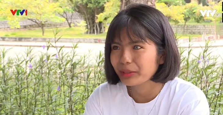 Nữ sinh người dân tộc Chăm có đôi mắt hai màu - Ảnh 1. Nữ sinh người dân tộc Chăm có đôi mắt hai màu - Ảnh 1.