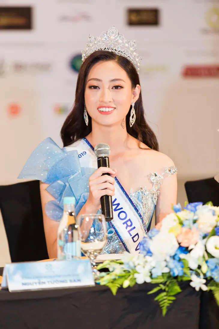 Hoa hậu Lương Thùy Linh: Điều tôi muốn làm nhất sau đăng quang là... - Ảnh 2. Hoa hậu Lương Thùy Linh: Điều tôi muốn làm nhất sau đăng quang là... - Ảnh 2.
