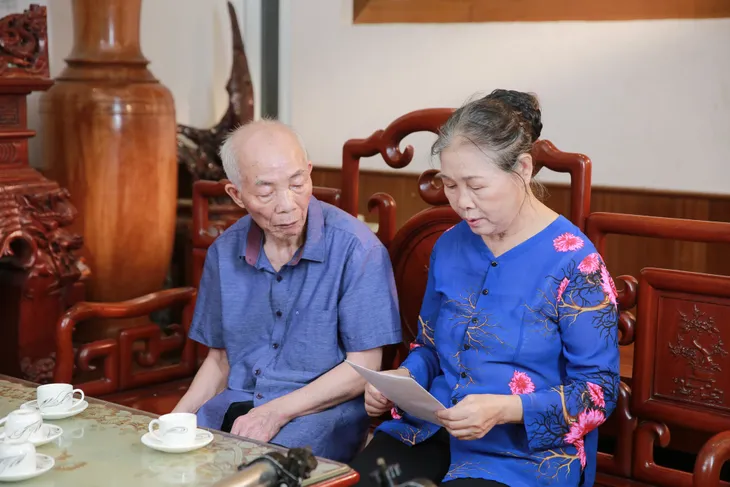 Hé lộ những hình ảnh trong MV Tình cha nghĩa mẹ của nhạc sĩ Trần Hùng - Ảnh 1. Hé lộ những hình ảnh trong MV Tình cha nghĩa mẹ của nhạc sĩ Trần Hùng - Ảnh 1.