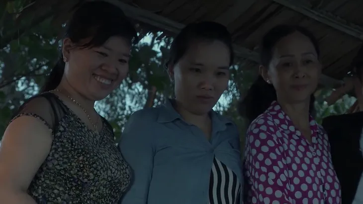 Bán chồng - Tập 5: Bị cả xóm bắt gặp ngủ với nhau, Vui quyết định cưới Nương gấp - Ảnh 3. Bán chồng - Tập 5: Bị cả xóm bắt gặp ngủ với nhau, Vui quyết định cưới Nương gấp - Ảnh 3.
