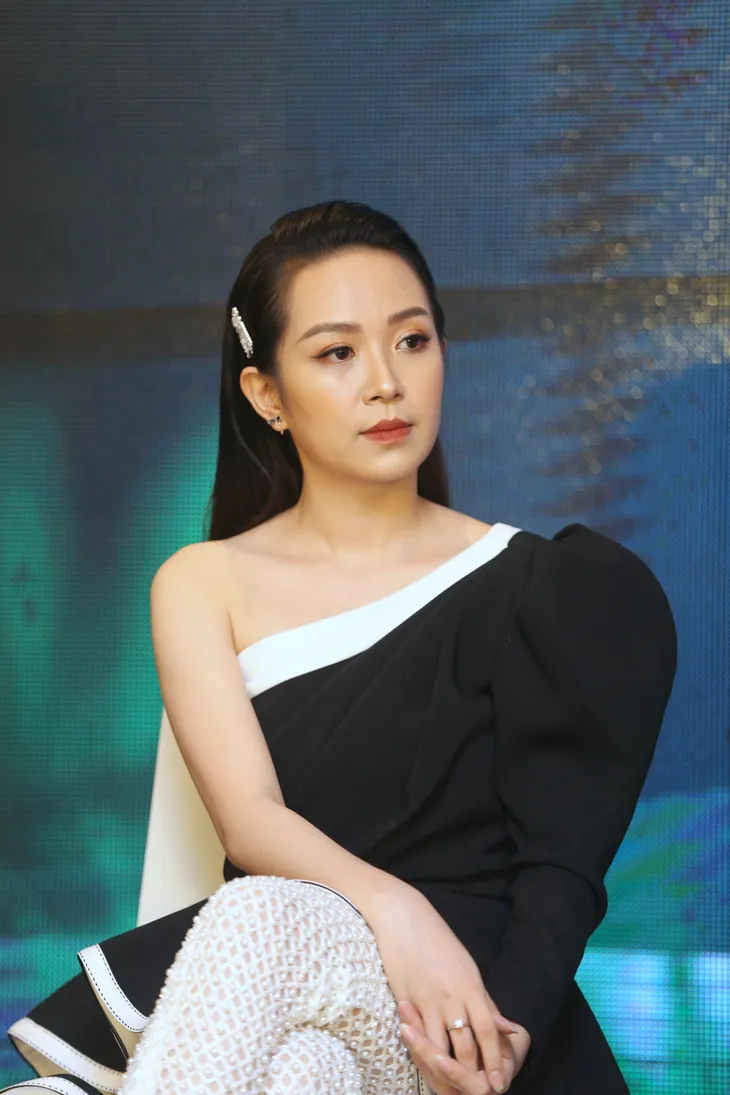 Dàn diễn viên xinh đẹp của Những nhân viên gương mẫu - Ảnh 7. Dàn diễn viên xinh đẹp của Những nhân viên gương mẫu - Ảnh 7.