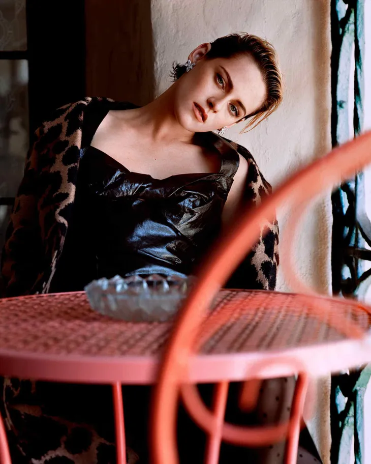 Kristen Stewart - Ngổ ngáo và sang trọng - Ảnh 3. Kristen Stewart - Ngổ ngáo và sang trọng - Ảnh 3.