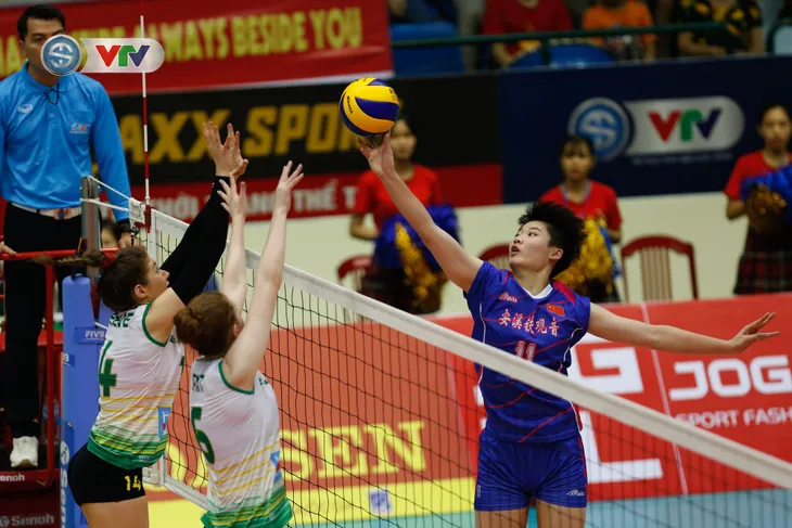 ẢNH: Những khoảnh khắc ấn tượng trong ngày thi đấu thứ 4 VTV Cup Tôn Hoa Sen 2019 - Ảnh 5. ẢNH: Những khoảnh khắc ấn tượng trong ngày thi đấu thứ 4 VTV Cup Tôn Hoa Sen 2019 - Ảnh 5.