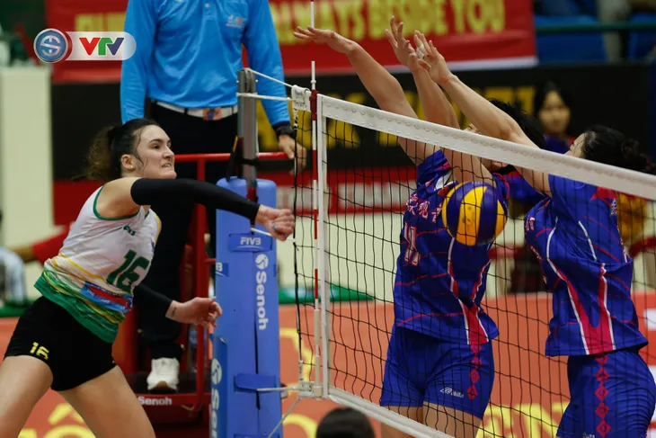 ẢNH: Những khoảnh khắc ấn tượng trong ngày thi đấu thứ 4 VTV Cup Tôn Hoa Sen 2019 - Ảnh 2. ẢNH: Những khoảnh khắc ấn tượng trong ngày thi đấu thứ 4 VTV Cup Tôn Hoa Sen 2019 - Ảnh 2.