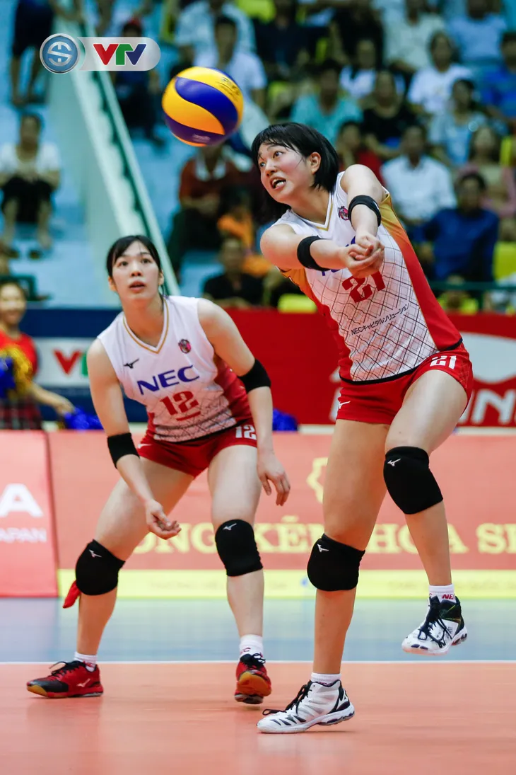 ẢNH: Những khoảnh khắc ấn tượng trong ngày thi đấu thứ 4 VTV Cup Tôn Hoa Sen 2019 - Ảnh 13. ẢNH: Những khoảnh khắc ấn tượng trong ngày thi đấu thứ 4 VTV Cup Tôn Hoa Sen 2019 - Ảnh 13.