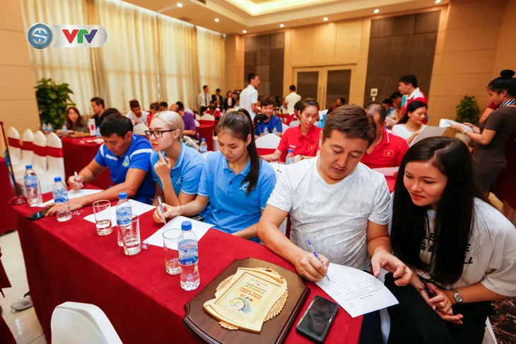 Họp báo bình chọn danh hiệu Hoa khôi VTV Cup Tôn Hoa Sen 2019 - Ảnh 4. Họp báo bình chọn danh hiệu Hoa khôi VTV Cup Tôn Hoa Sen 2019 - Ảnh 4.