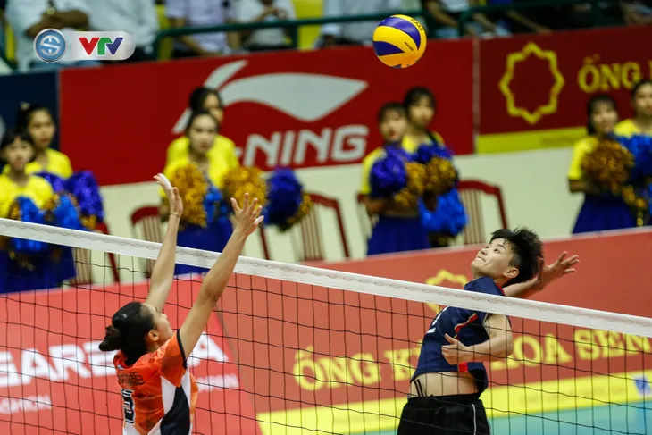 ẢNH: Những khoảnh khắc ấn tượng trong ngày thi đấu 8/8 VTV Cup Tôn Hoa Sen 2019 - Ảnh 2. ẢNH: Những khoảnh khắc ấn tượng trong ngày thi đấu 8/8 VTV Cup Tôn Hoa Sen 2019 - Ảnh 2.