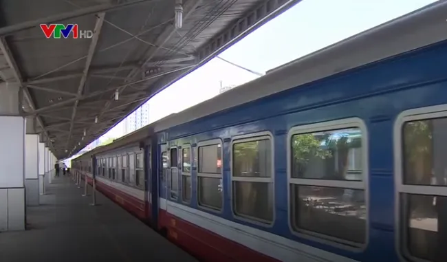 Nhiều mức giảm giá vé tàu Tết cho khách tập thể - Ảnh 1. Nhiều mức giảm giá vé tàu Tết cho khách tập thể - Ảnh 1.