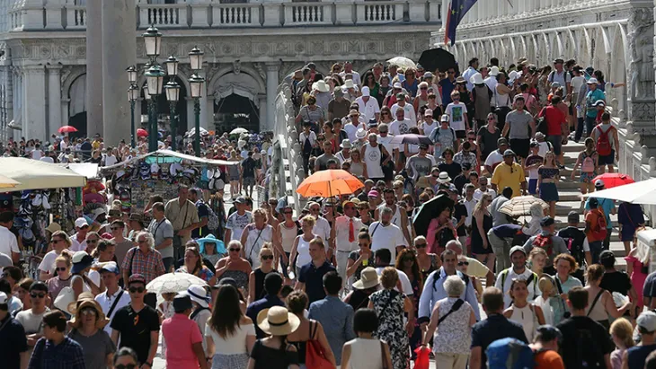Venice cấm tàu du lịch cỡ lớn vào trung tâm thành phố - Ảnh 2. Venice cấm tàu du lịch cỡ lớn vào trung tâm thành phố - Ảnh 2.