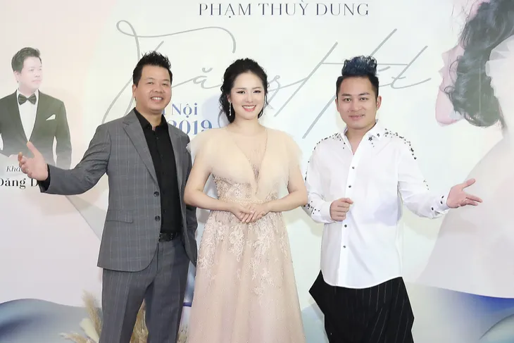 Á quân Sao Mai Phạm Thùy Dung trở lại với live-concert sau 6 năm vắng bóng - Ảnh 3. Á quân Sao Mai Phạm Thùy Dung trở lại với live-concert sau 6 năm vắng bóng - Ảnh 3.