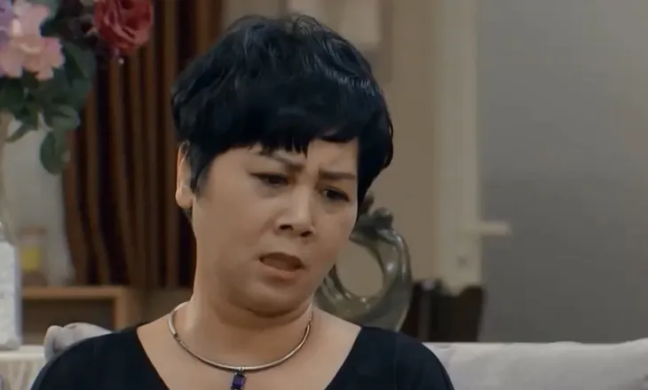 Những nhân viên gương mẫu - Tập 20: Liên (Thu Trang) mất điểm hoàn toàn trong mắt mẹ chồng - Ảnh 1. Những nhân viên gương mẫu - Tập 20: Liên (Thu Trang) mất điểm hoàn toàn trong mắt mẹ chồng - Ảnh 1.