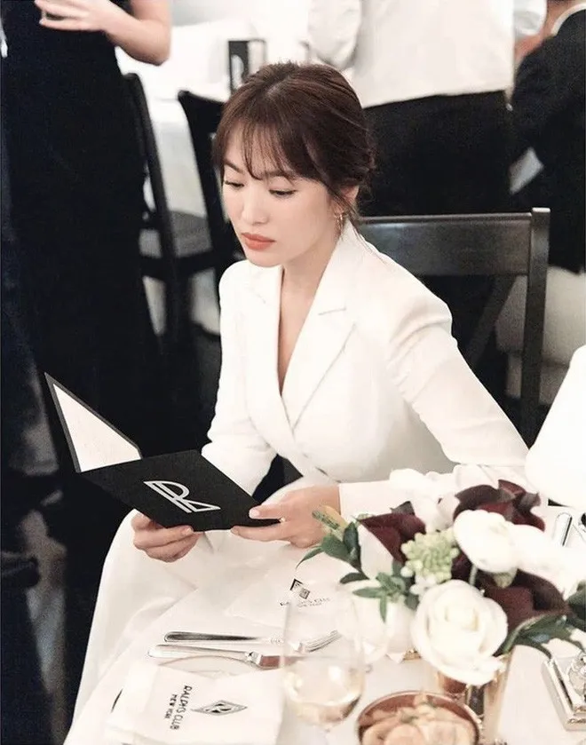 Song Hye Kyo: Đừng lo, tôi ổn! - Ảnh 5. Song Hye Kyo: Đừng lo, tôi ổn! - Ảnh 5.