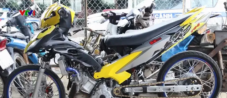Bà Rịa - Vũng Tàu ngăn chặn nhiều thanh niên đua xe trái phép - Ảnh 1. Bà Rịa - Vũng Tàu ngăn chặn nhiều thanh niên đua xe trái phép - Ảnh 1.
