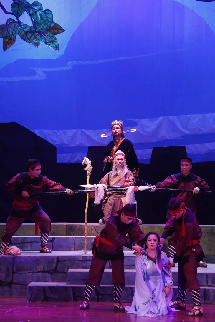 Khai mạc Liên hoan Chèo toàn quốc 2019: Đêm tôn vinh nghệ thuật truyền thống - Ảnh 6. Khai mạc Liên hoan Chèo toàn quốc 2019: Đêm tôn vinh nghệ thuật truyền thống - Ảnh 6.