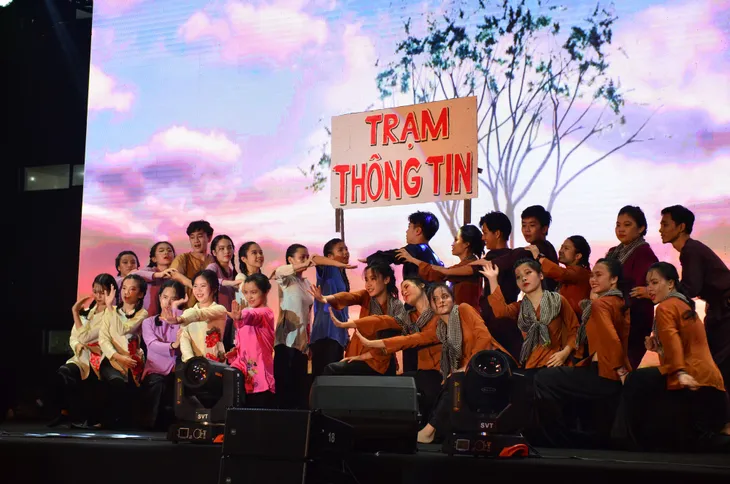 Amsers chơi hết mình trong đêm chung kết Ngày hội Anh tài 2019 - Ảnh 1. Amsers chơi hết mình trong đêm chung kết Ngày hội Anh tài 2019 - Ảnh 1.