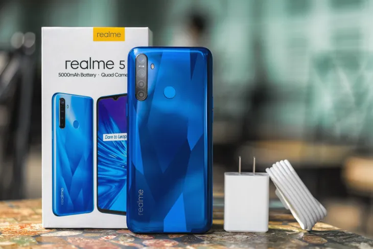 Smartphone 4 camera sau đầu tiên của Realme lên kệ ở Việt Nam vào đầu tháng 10 - Ảnh 2. Smartphone 4 camera sau đầu tiên của Realme lên kệ ở Việt Nam vào đầu tháng 10 - Ảnh 2.