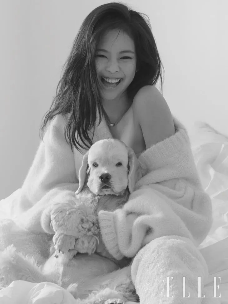 Jennie BLACKPINK đầy gợi cảm trên Elle - Ảnh 2.