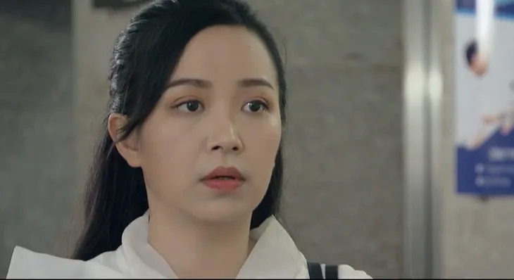 Những nhân viên gương mẫu - Tập 22: Liên (Thu Trang) chua xót, đau đớn khi bị chồng gọi là đồ lăng loàn - Ảnh 5. Những nhân viên gương mẫu - Tập 22: Liên (Thu Trang) chua xót, đau đớn khi bị chồng gọi là đồ lăng loàn - Ảnh 5.