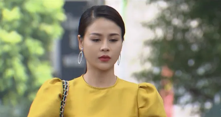 Những nhân viên gương mẫu - Tập 22: Liên (Thu Trang) chua xót, đau đớn khi bị chồng gọi là đồ lăng loàn - Ảnh 7. Những nhân viên gương mẫu - Tập 22: Liên (Thu Trang) chua xót, đau đớn khi bị chồng gọi là đồ lăng loàn - Ảnh 7.