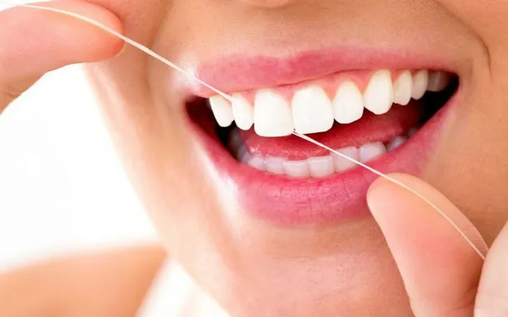 8 cách đánh răng sai lầm ai cũng mắc phải - Ảnh 7. 8 cách đánh răng sai lầm ai cũng mắc phải - Ảnh 7.