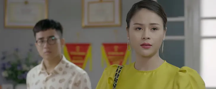 Những nhân viên gương mẫu - Tập 23: Xỉa xói nhân viên bồ bịch, bà Như Ý bị đáp trả thẳng mặt - Ảnh 4. Những nhân viên gương mẫu - Tập 23: Xỉa xói nhân viên bồ bịch, bà Như Ý bị đáp trả thẳng mặt - Ảnh 4.