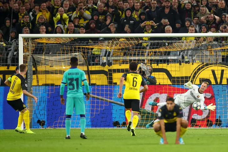 Kết quả Champions League sáng 18/9: Napoli hạ gục Liverpool, Barcelona chia điểm với Dortmund - Ảnh 2. Kết quả Champions League sáng 18/9: Napoli hạ gục Liverpool, Barcelona chia điểm với Dortmund - Ảnh 2.