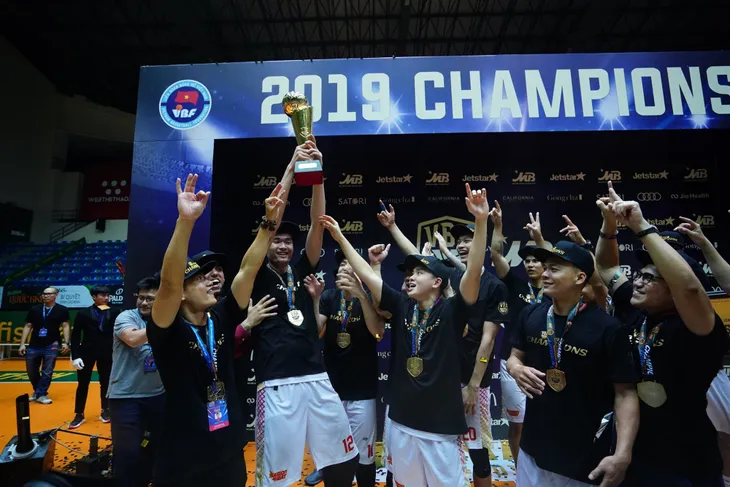 VBA Finals 2019 - game 5: Saigon Heat giành ngôi vô địch lần đầu tiên - Ảnh 4. VBA Finals 2019 - game 5: Saigon Heat giành ngôi vô địch lần đầu tiên - Ảnh 4.