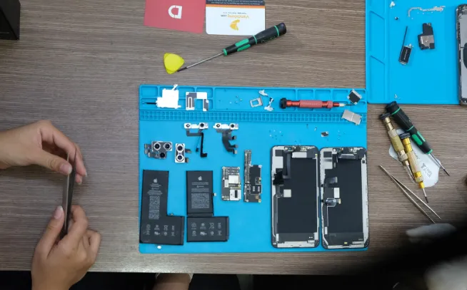 Mổ bụng iPhone 11 Pro Max trước ngày lên kệ - Ảnh 9. Mổ bụng iPhone 11 Pro Max trước ngày lên kệ - Ảnh 9.