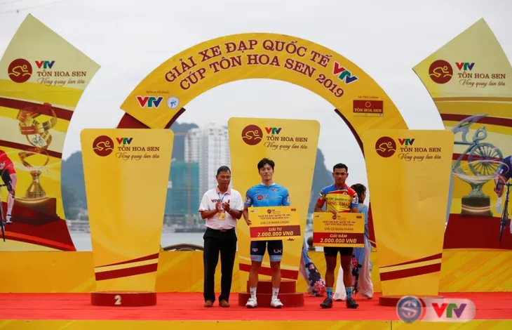 ẢNH: Những khoảnh khắc ấn tượng chặng 2 Giải xe đạp quốc tế VTV Cúp Tôn Hoa Sen 2019 - Ảnh 11. ẢNH: Những khoảnh khắc ấn tượng chặng 2 Giải xe đạp quốc tế VTV Cúp Tôn Hoa Sen 2019 - Ảnh 11.
