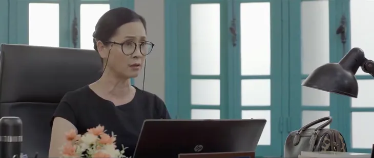 Hoãn phát sóng tập 14 Những nhân viên gương mẫu - Ảnh 1. Hoãn phát sóng tập 14 Những nhân viên gương mẫu - Ảnh 1.