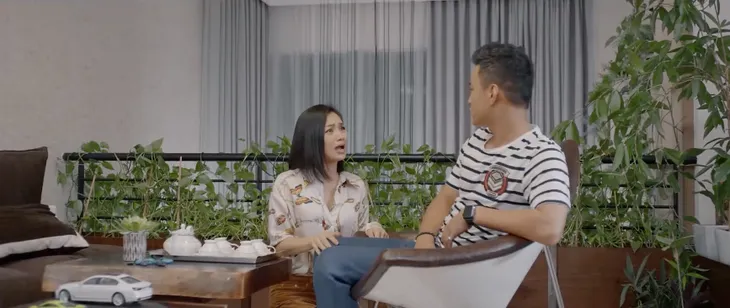 Hoa hồng trên ngực trái - Tập 9: Than vãn về cuộc sống hôn nhân khổ sở, San được anh trai tặng ba nguyên tắc vàng - Ảnh 1. Hoa hồng trên ngực trái - Tập 9: Than vãn về cuộc sống hôn nhân khổ sở, San được anh trai tặng ba nguyên tắc vàng - Ảnh 1.