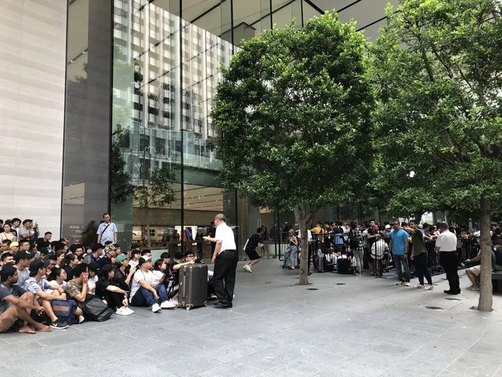 Hôm nay 20/9, Apple chính thức bán ra iPhone 11 - Ảnh 2. Hôm nay 20/9, Apple chính thức bán ra iPhone 11 - Ảnh 2.