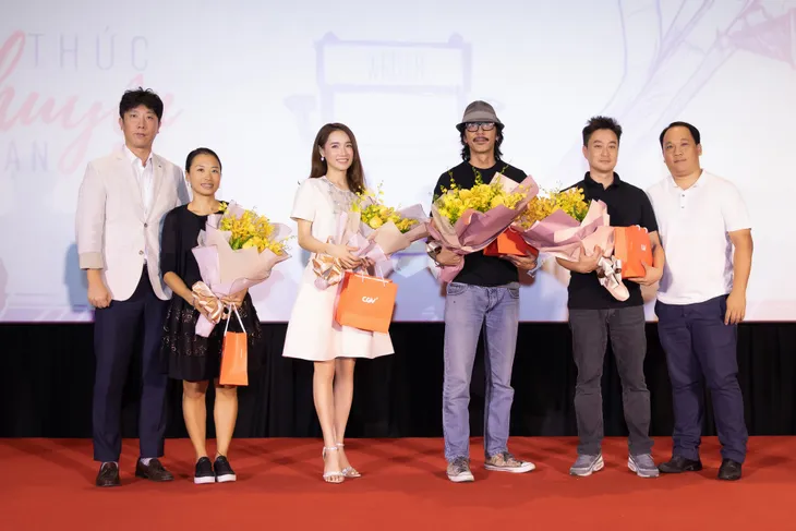 Nhã Phương xuất hiện xinh đẹp chấm thi Nhà biên kịch tài năng - Ảnh 10. Nhã Phương xuất hiện xinh đẹp chấm thi Nhà biên kịch tài năng - Ảnh 10.