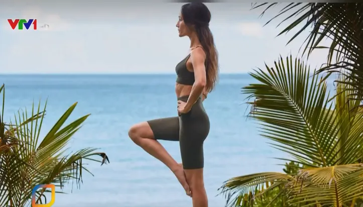 Maggie Q ra mắt thời trang làm từ vải tái chế - Ảnh 3. Maggie Q ra mắt thời trang làm từ vải tái chế - Ảnh 3.